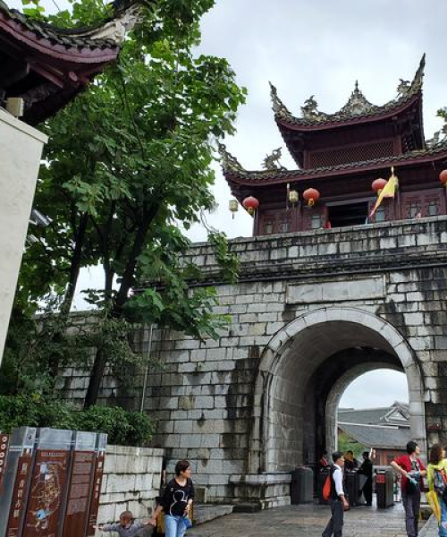 贵阳旅游攻略大全，探索贵阳之美，畅游多彩之旅！